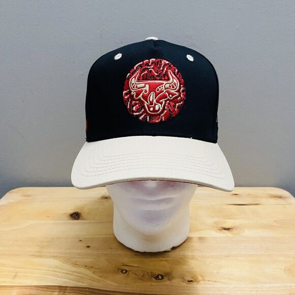 Chicago Bulls Artist Hat Series Walker TKL Men's Snapback Cap SGA 4/17/24 - Picture 1 of 9